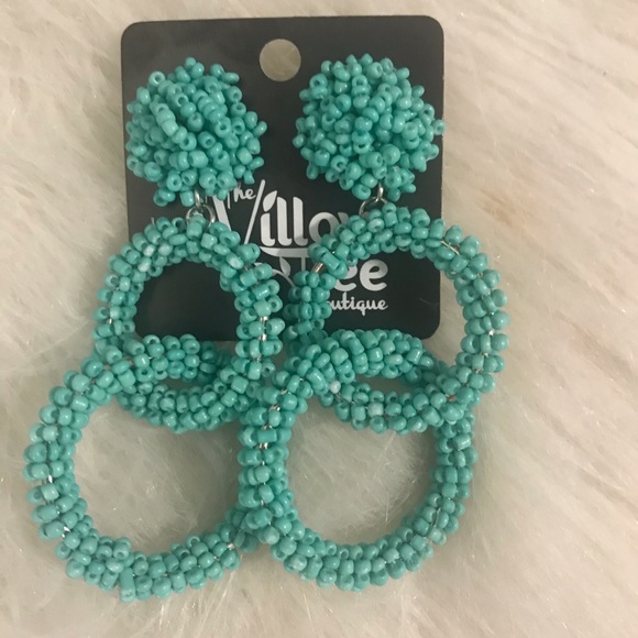 Beaded earrings - Picture 1 of 1